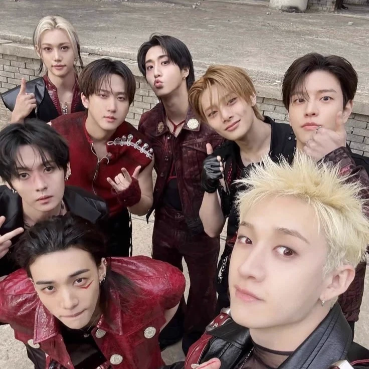 Stray Kids thumbnail