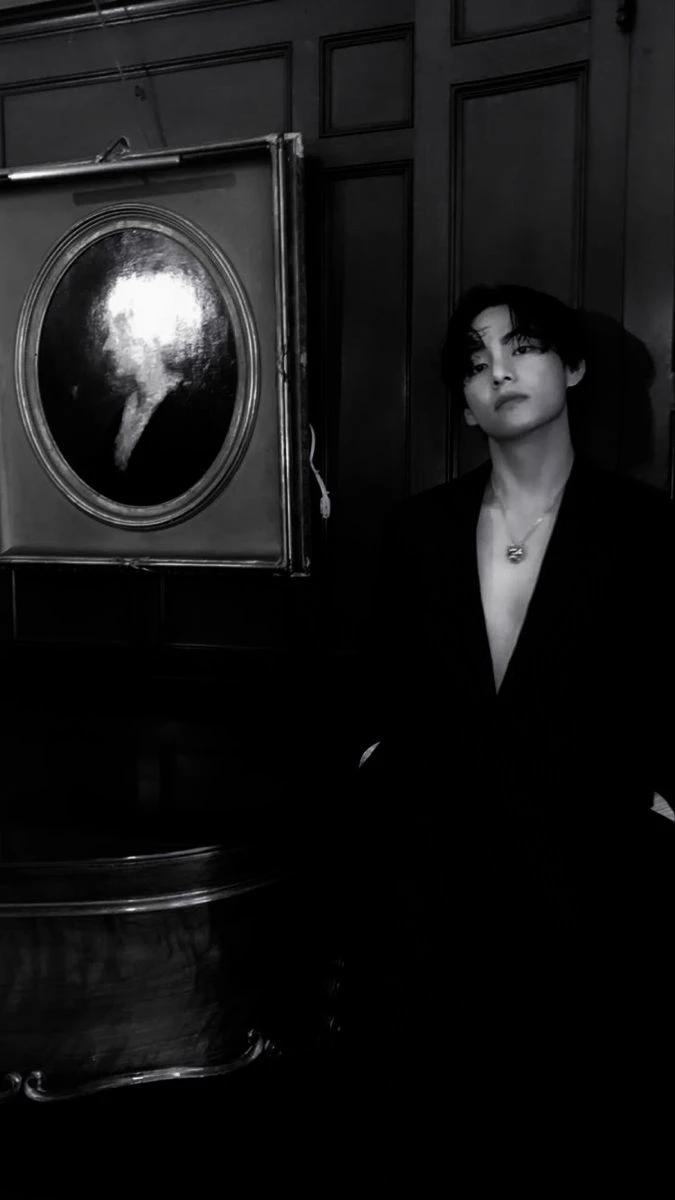 Kim Taehyung thumbnail