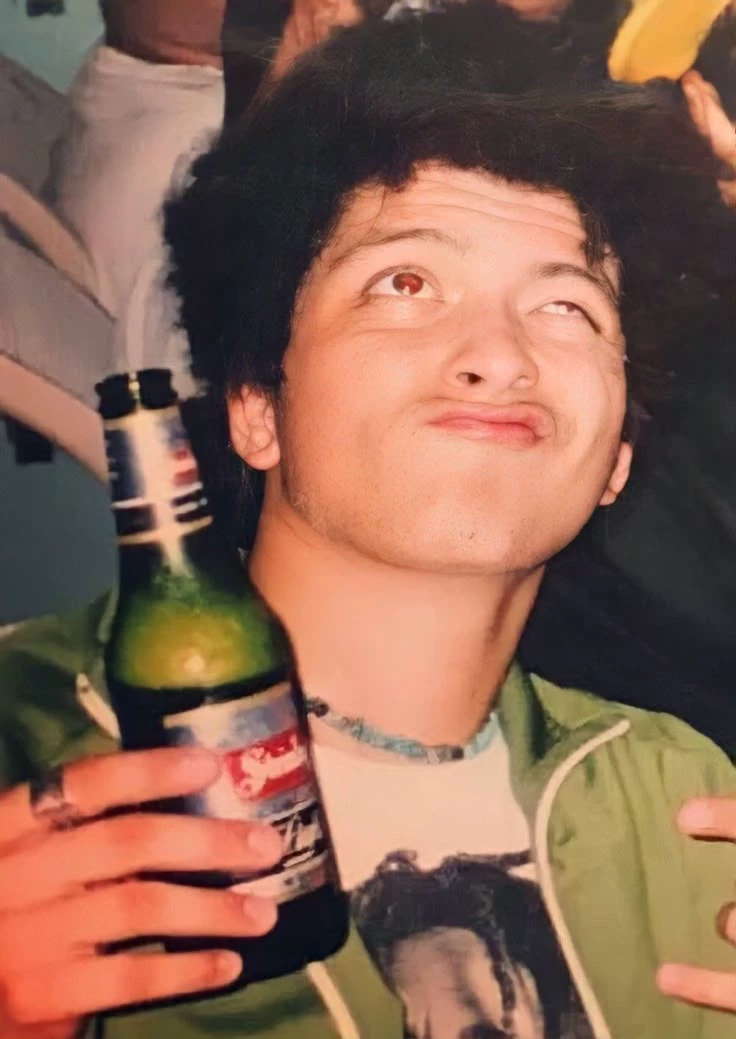 Bruno Mars. thumbnail