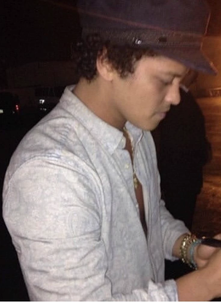 Bruno Mars thumbnail