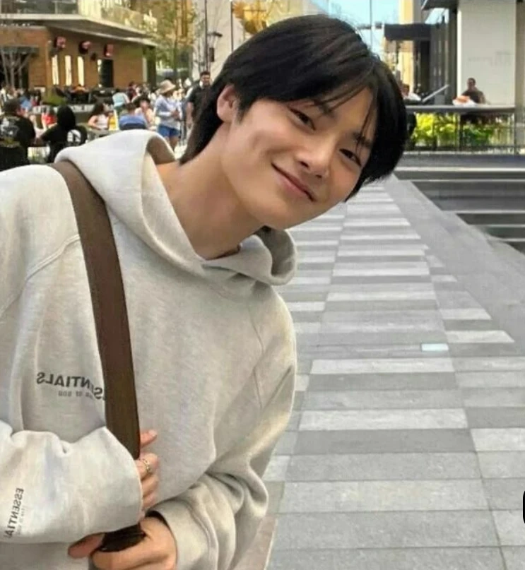 Yang Jeongin thumbnail