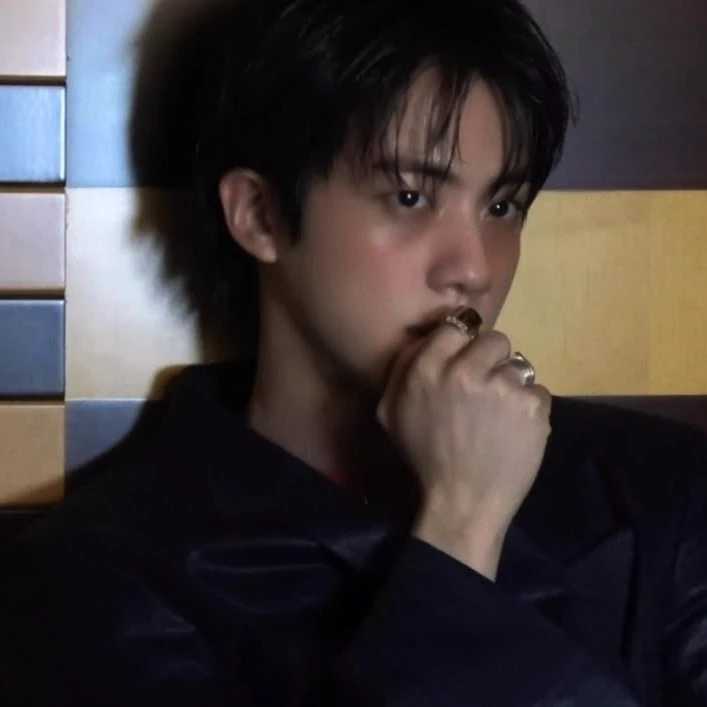 Kim Seokjin thumbnail