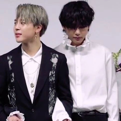Park Jimin and Kim taehyung thumbnail