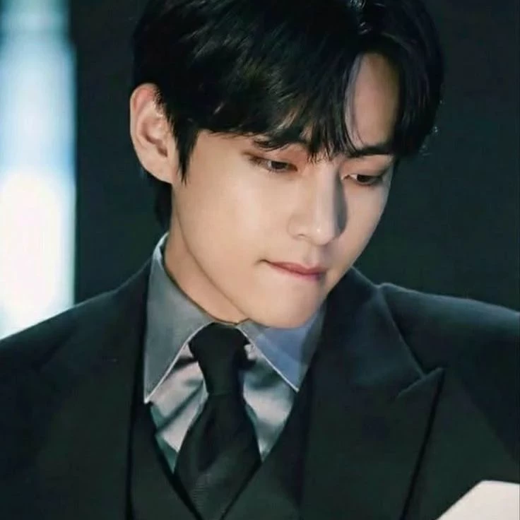 Kim Taehyung thumbnail