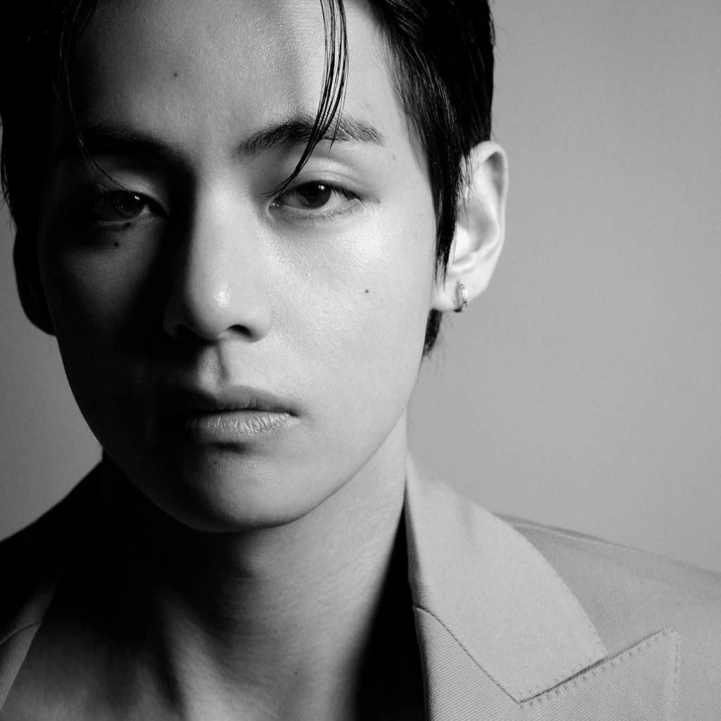 Kim Taehyung thumbnail