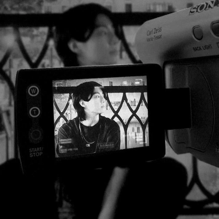 Jeon Jungkook...? thumbnail