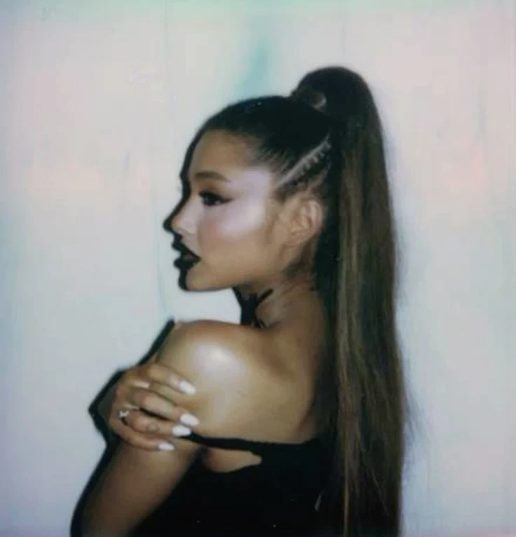 Ariana Grande thumbnail