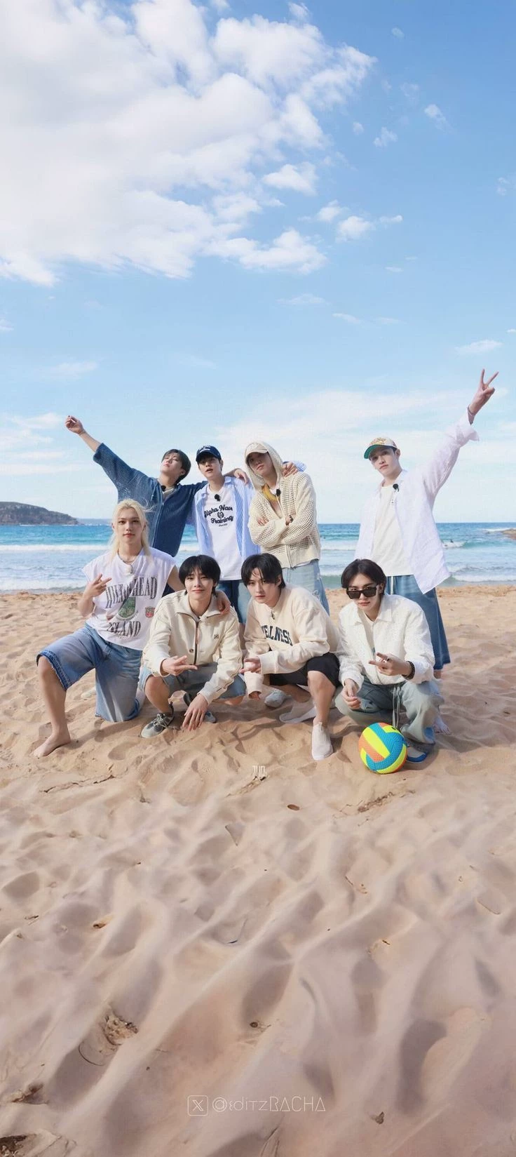 STRAY KIDS  thumbnail