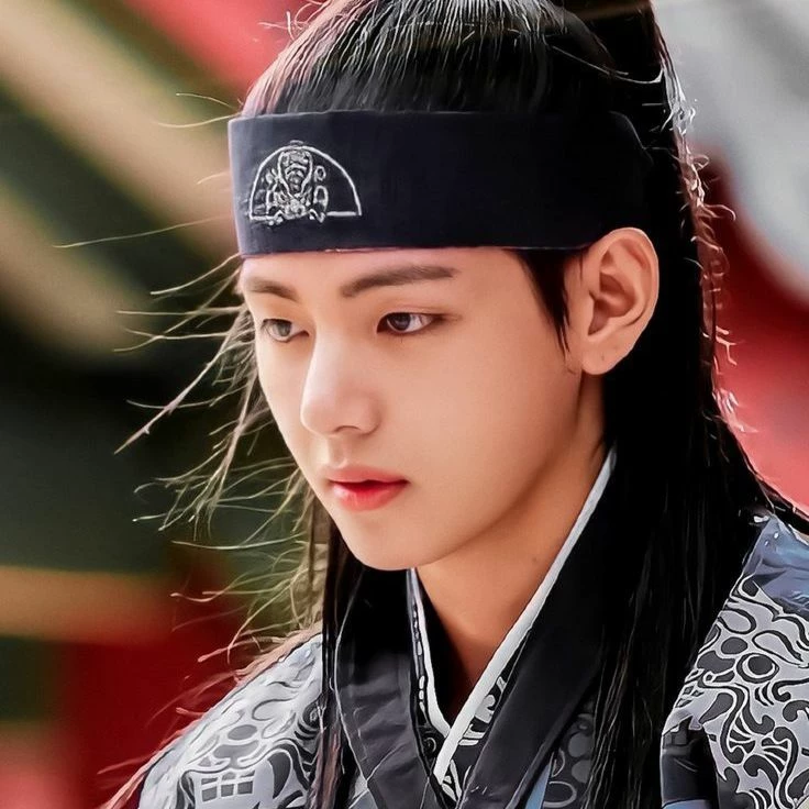 Kim Taehyung thumbnail