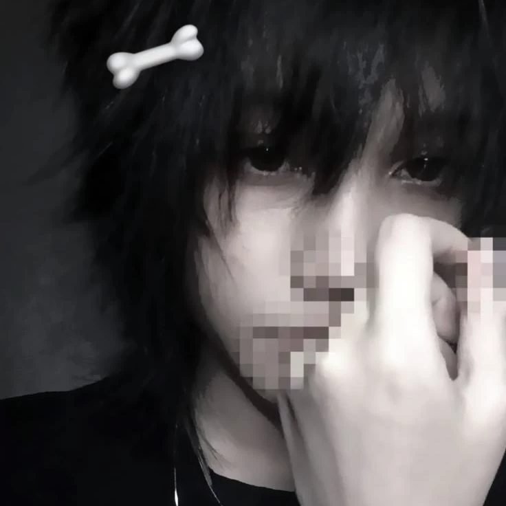 Alex thumbnail