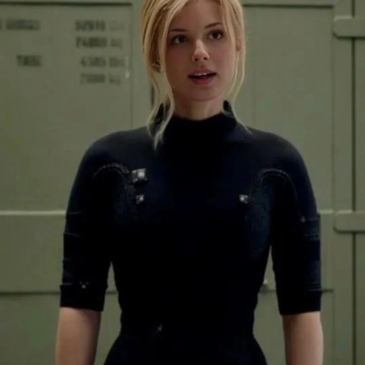 MI6 agent (Jessica) thumbnail