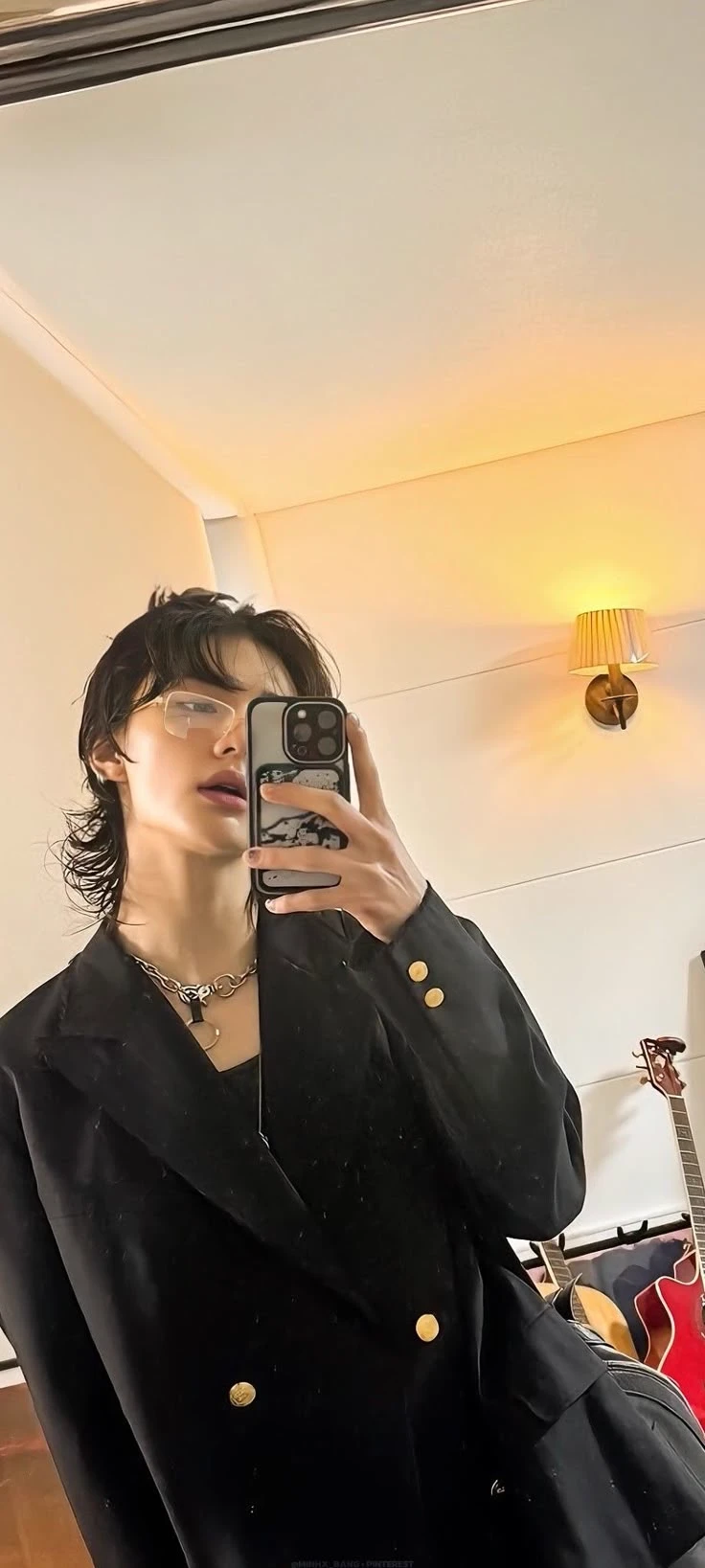 Hwang Hyunjin thumbnail