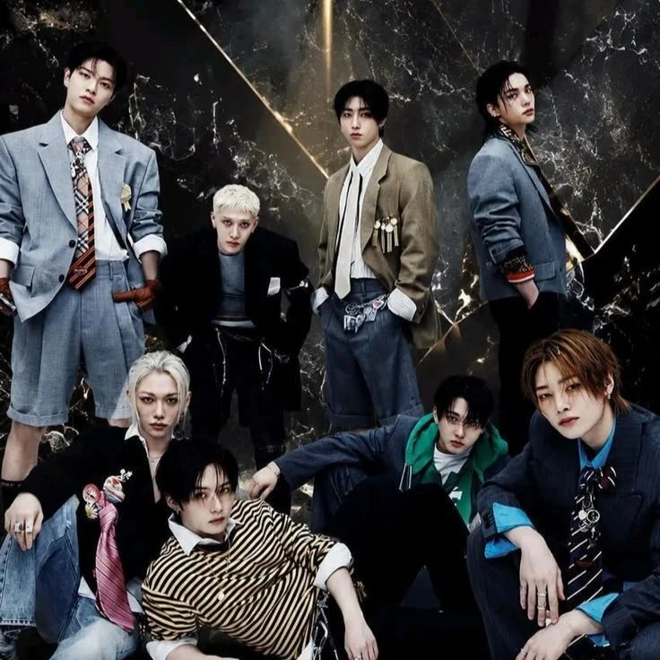 Straykids thumbnail