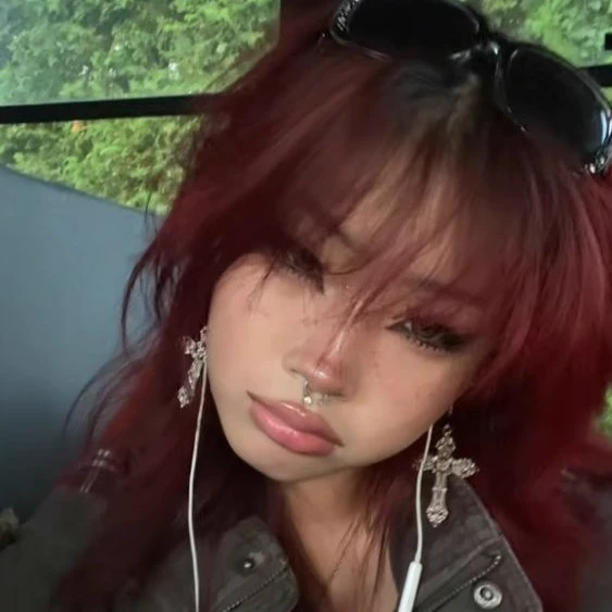 nicole