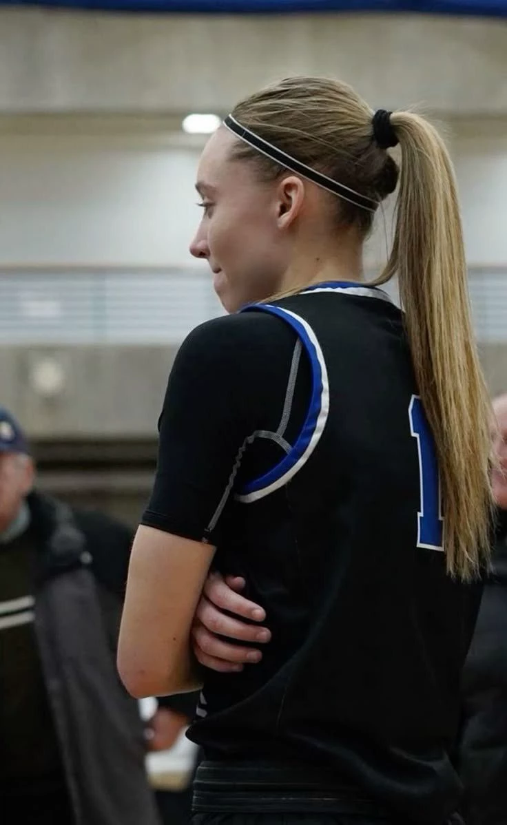 Paige Bueckers thumbnail