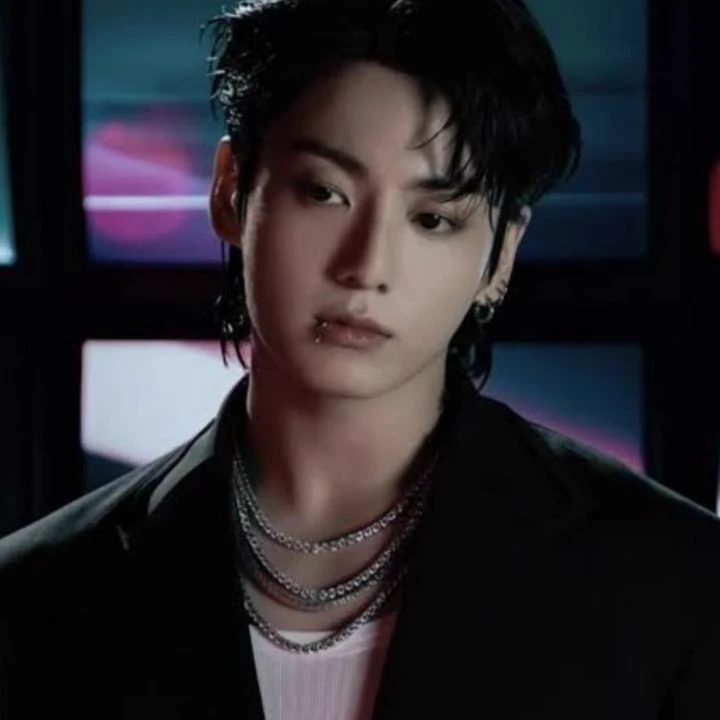Kim taehyung thumbnail