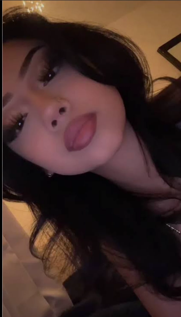 Laura  thumbnail