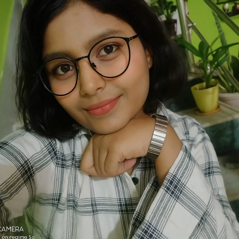 Urmi.✨
