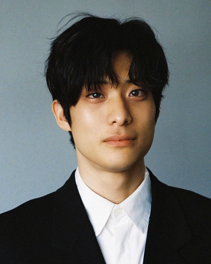 Lee Myeong Ro thumbnail