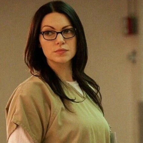 Alex Vause thumbnail