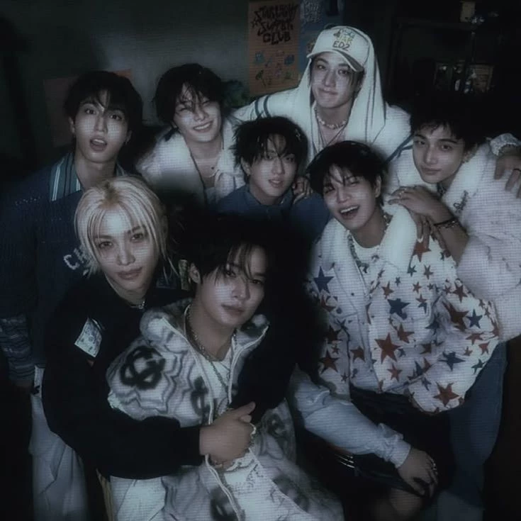 Stray Kids thumbnail