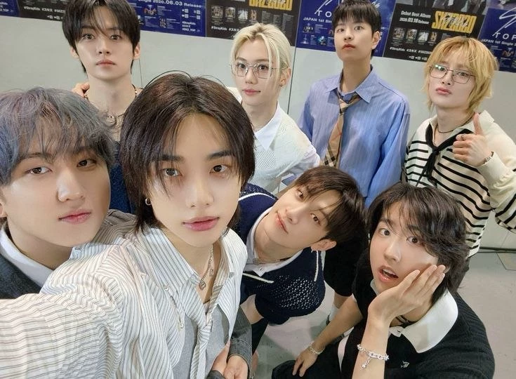 Stray Kids thumbnail