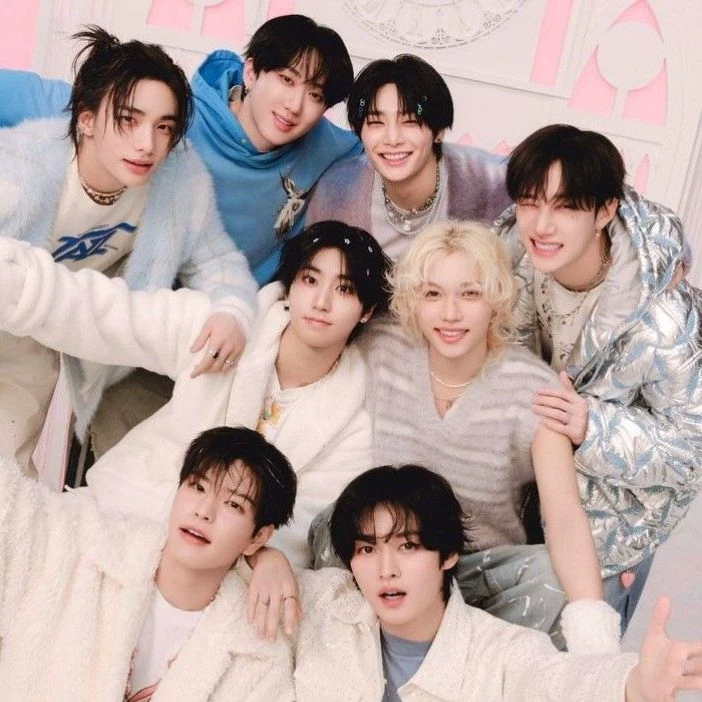 Stray Kids thumbnail