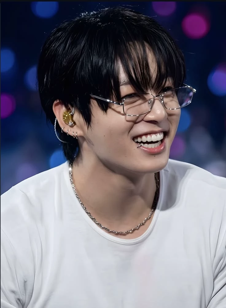 Jeon Jungkook thumbnail