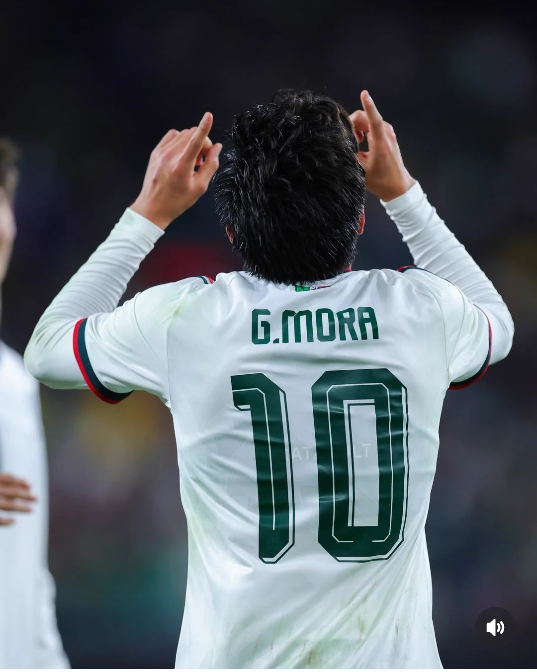 Gilberto Mora thumbnail