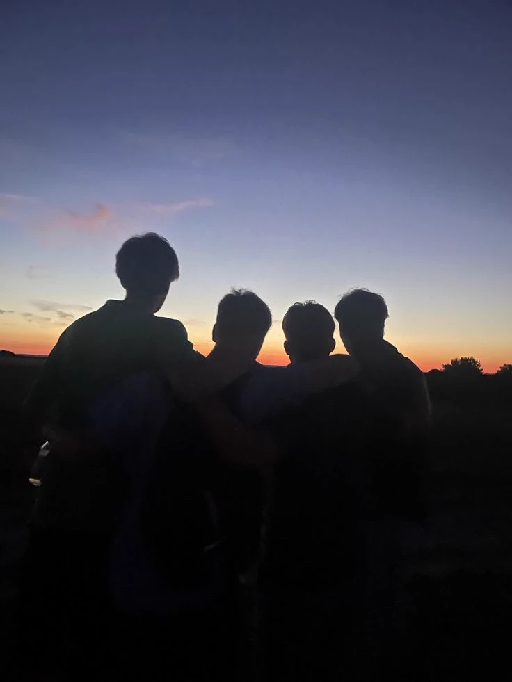 grupo de 4 y una pick me  thumbnail