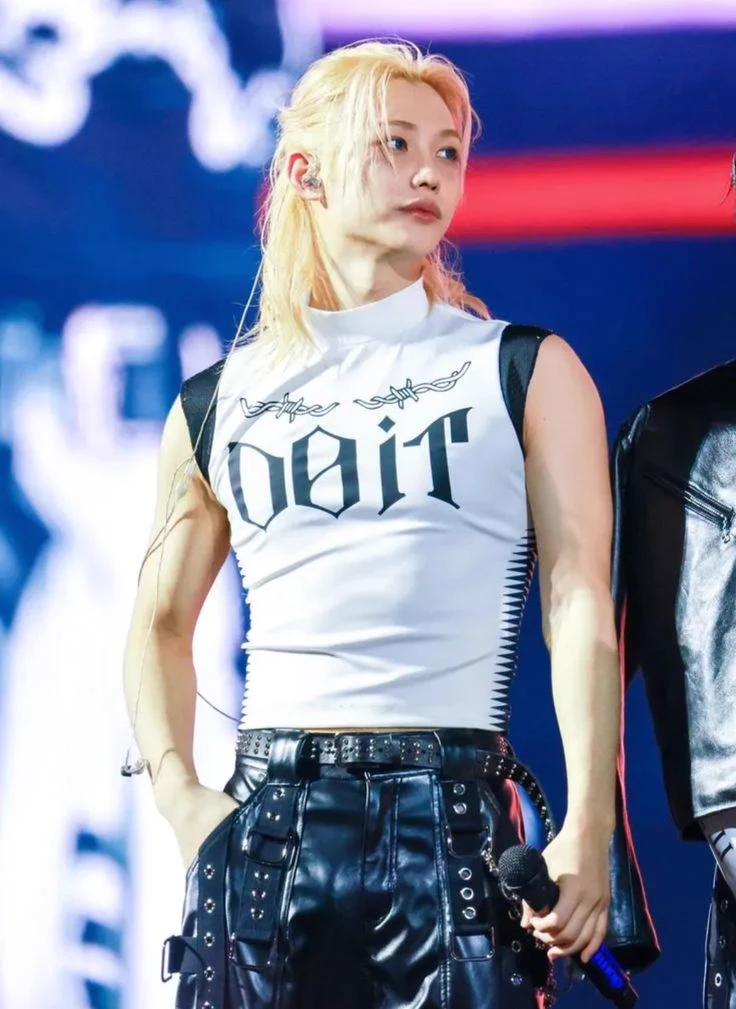 Lee Felix [Your husband] thumbnail