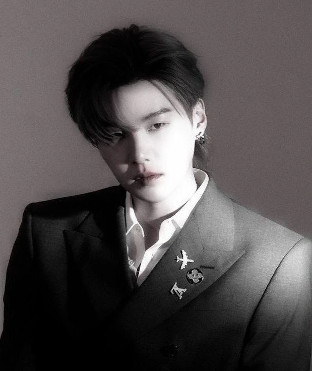 Min Yoongi thumbnail