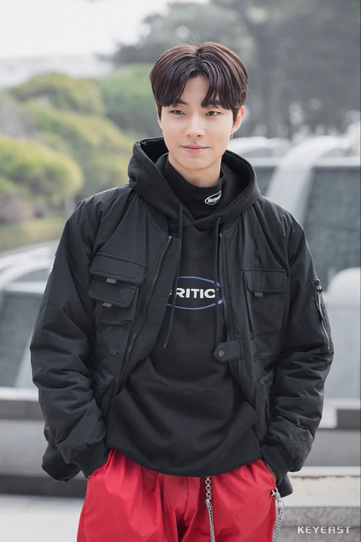 Hwang In-yeop thumbnail