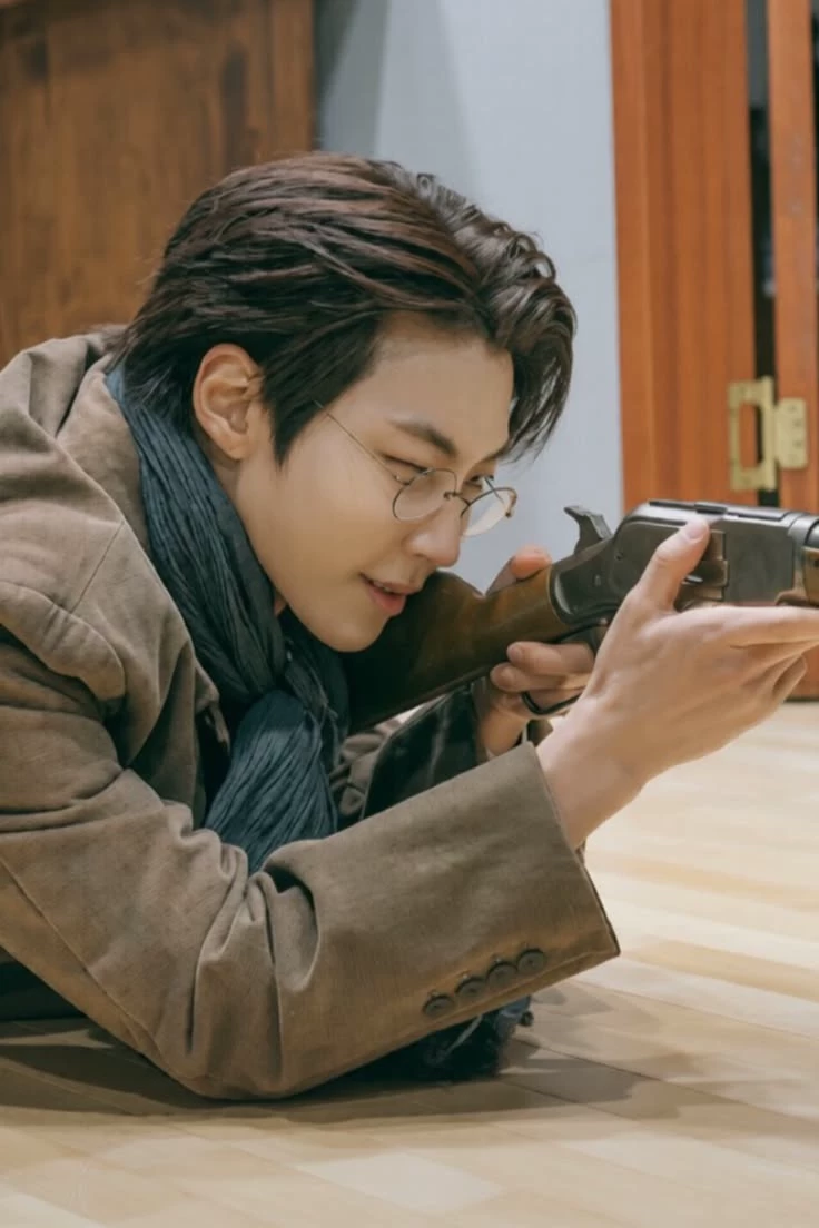 Hwang In-yeop thumbnail