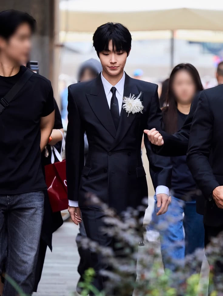 Hwang In-yeop thumbnail