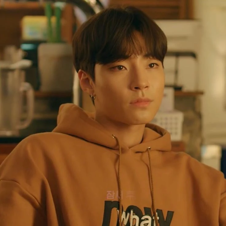 Hwang In-yeop thumbnail