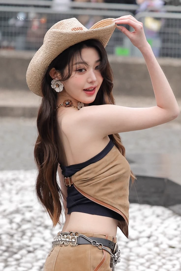 wonyoung thumbnail