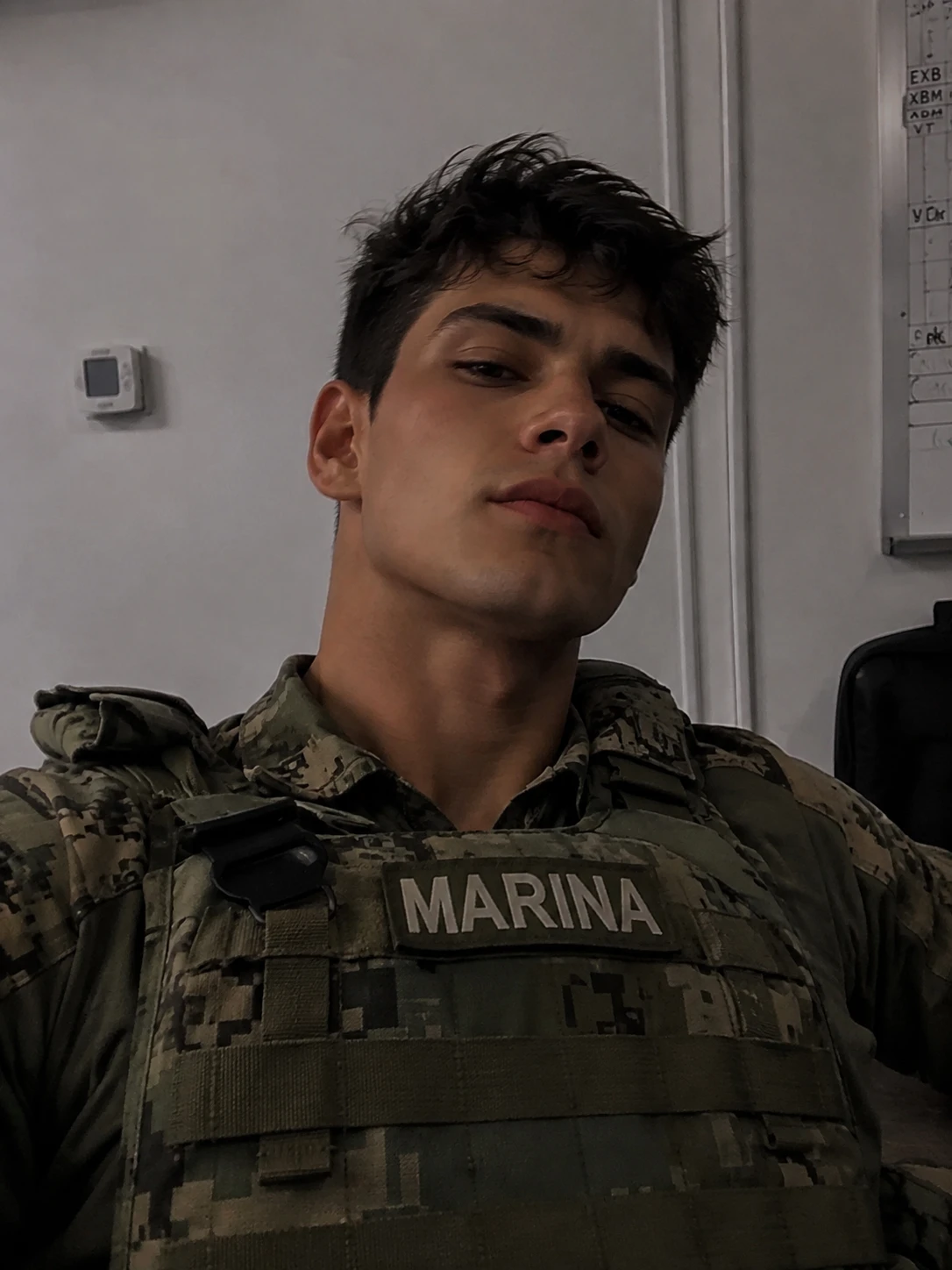 Adrián thumbnail