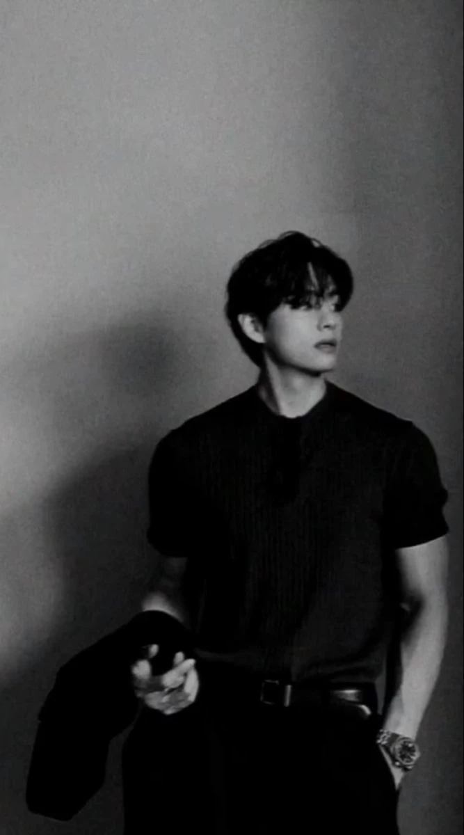 Kim Taehyung  thumbnail