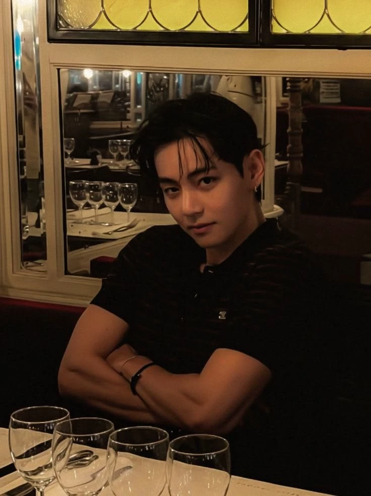 Kim Taehyung  thumbnail