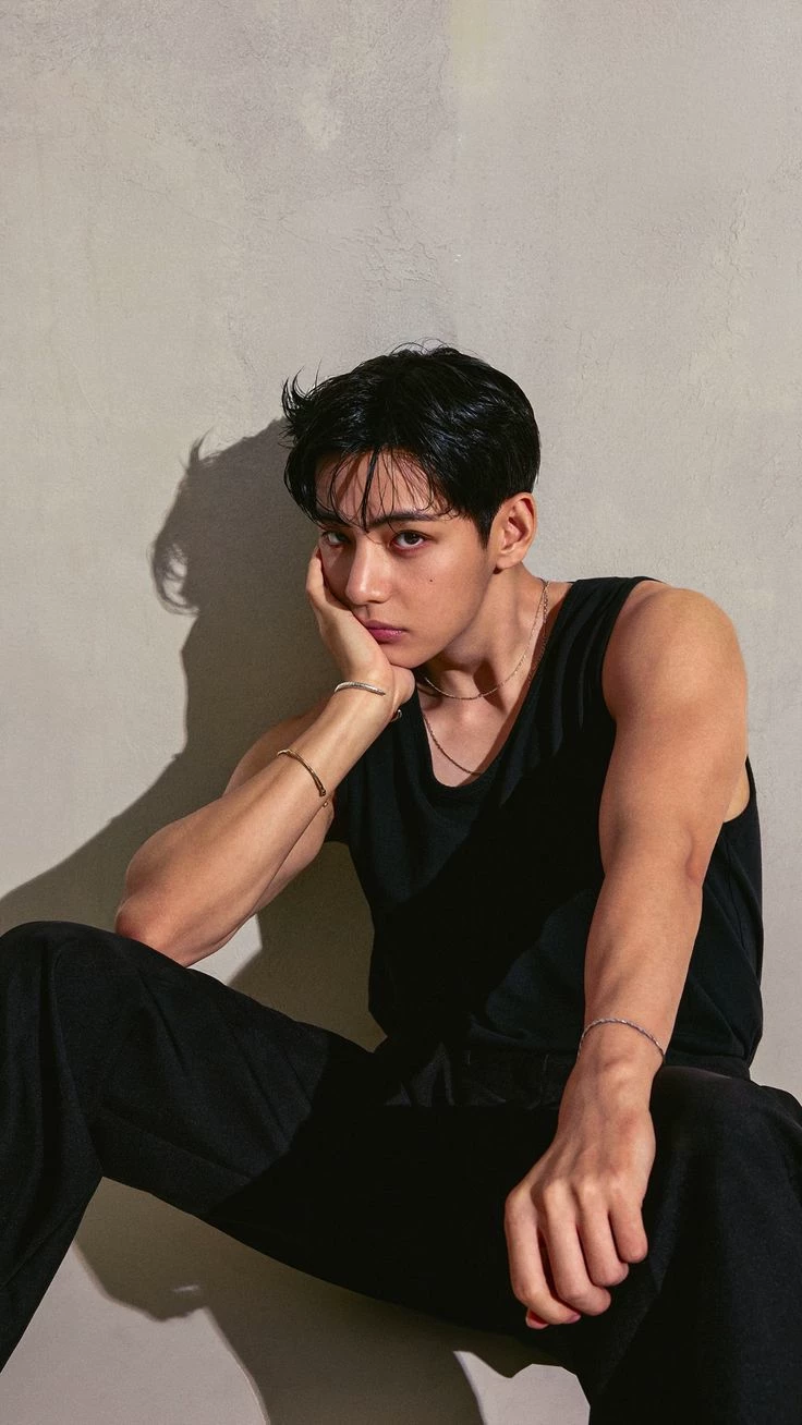 Kim Taehyung thumbnail