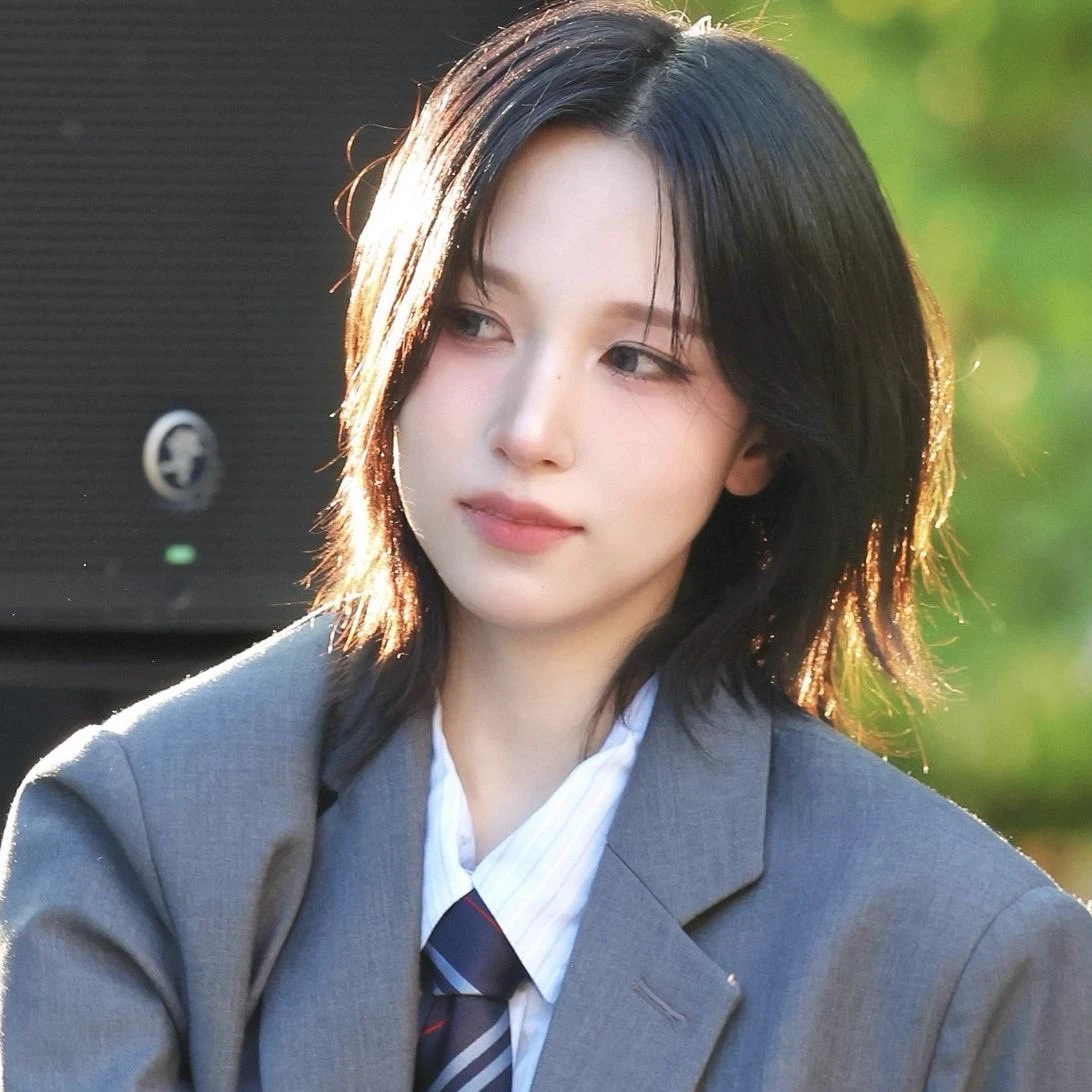 Mina thumbnail