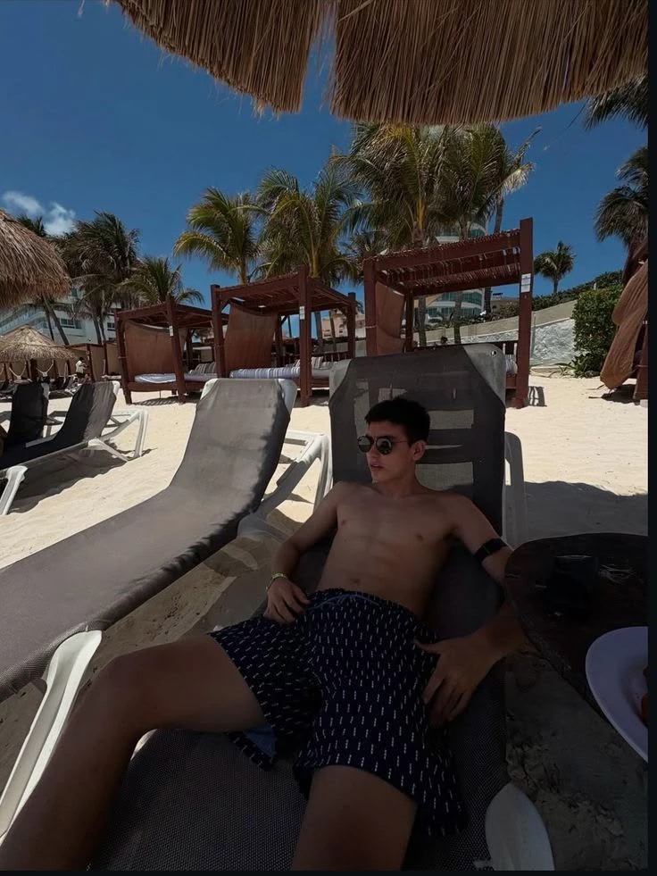 Gilberto Mora thumbnail