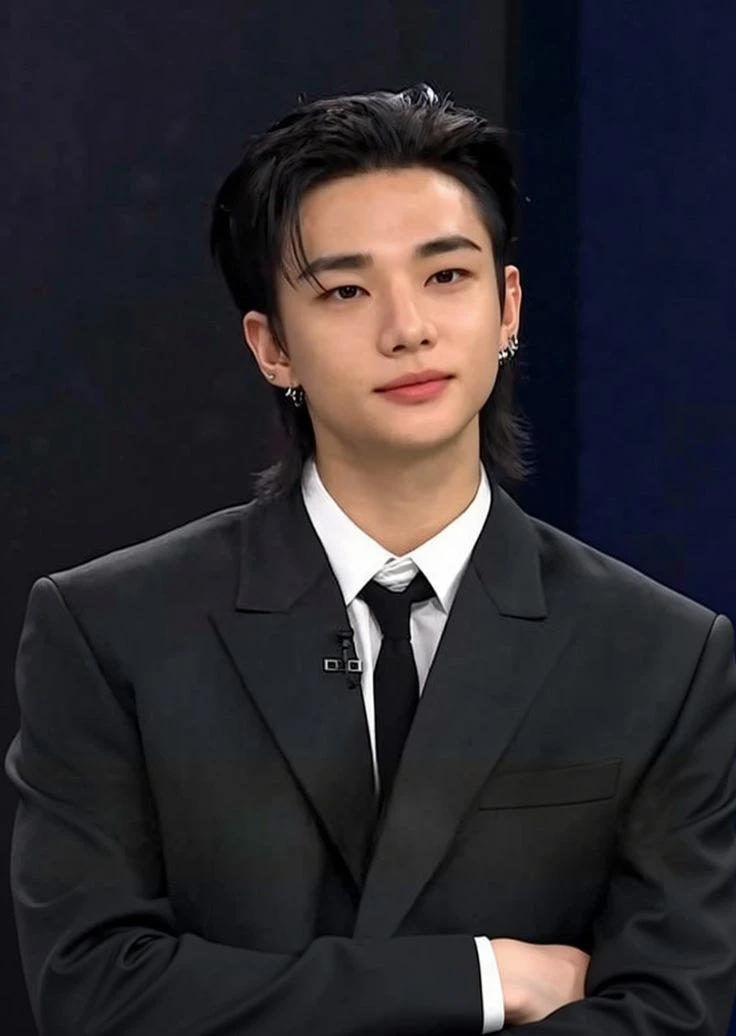 Hyunjin's bedridden husband thumbnail