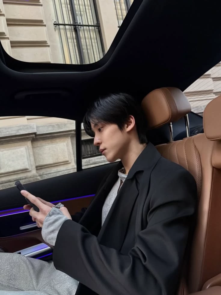Jeong Yunho thumbnail