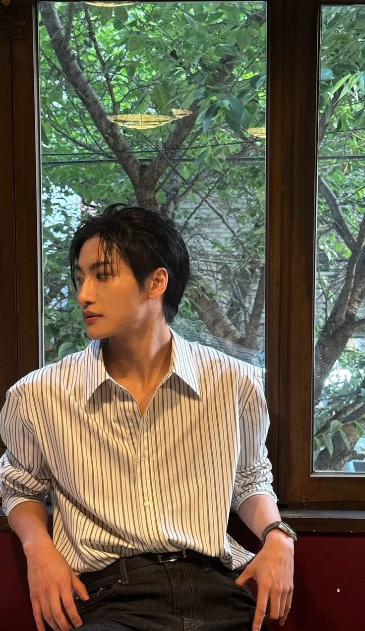 Park Seonghwa thumbnail