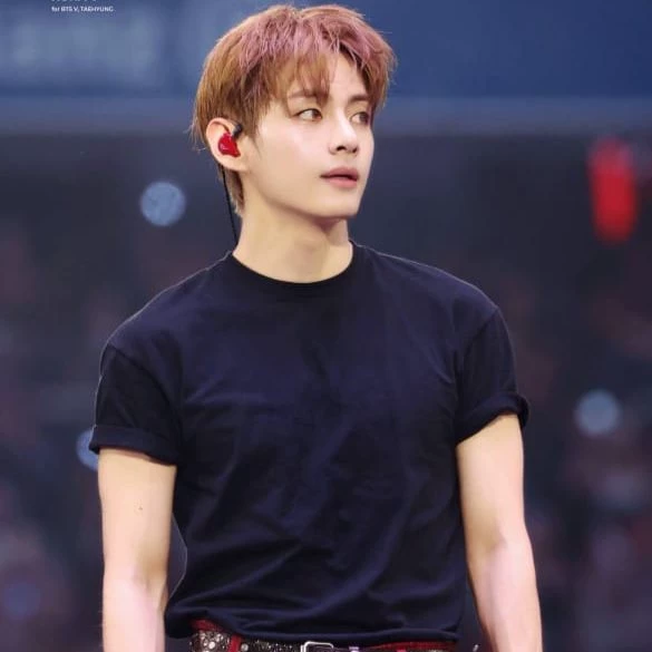 Kim Taehyung thumbnail