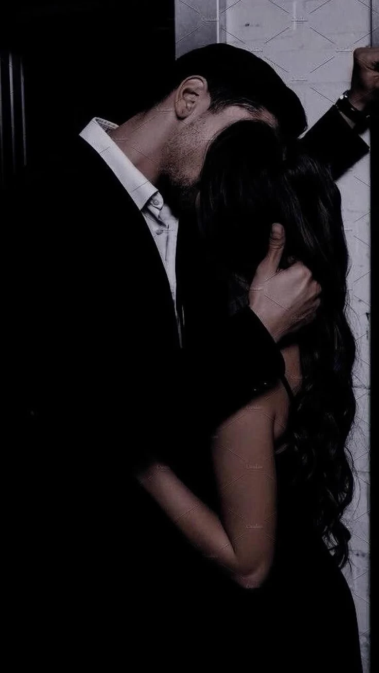 Dante Romanov y Olivia Rossi thumbnail