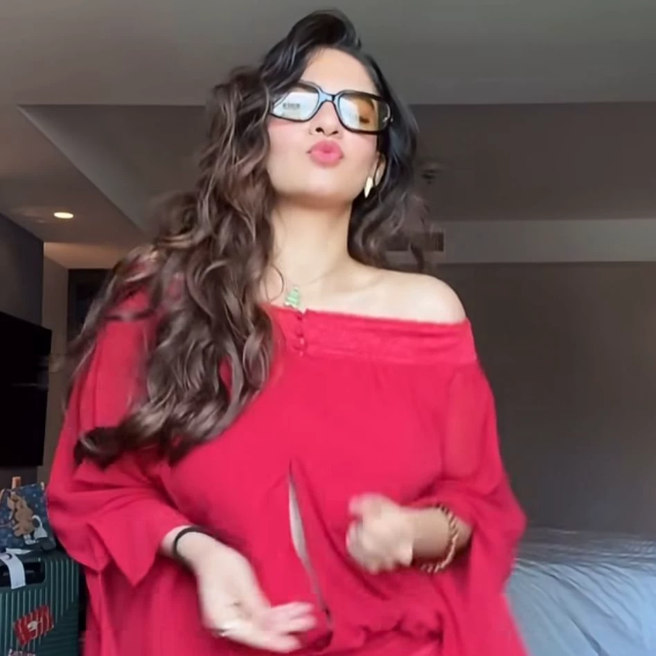 Anushka thumbnail