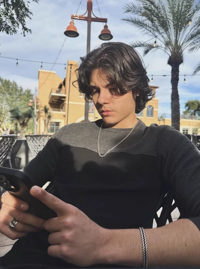 Miguel Mora thumbnail